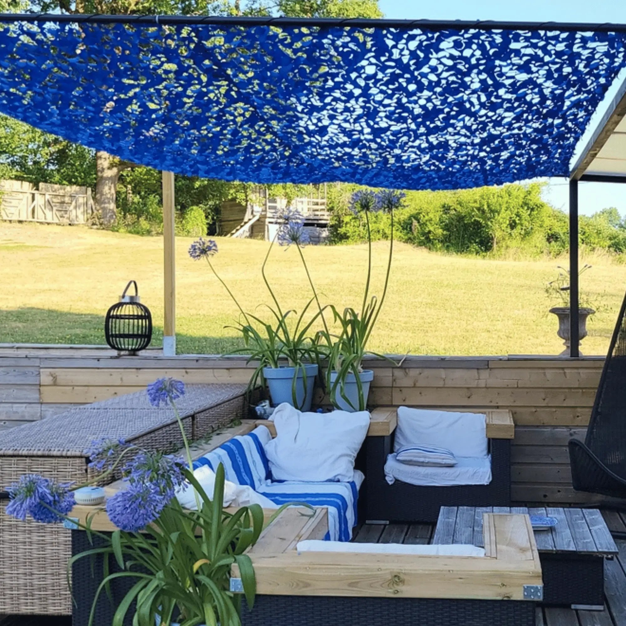 Reinforced blue camouflage net