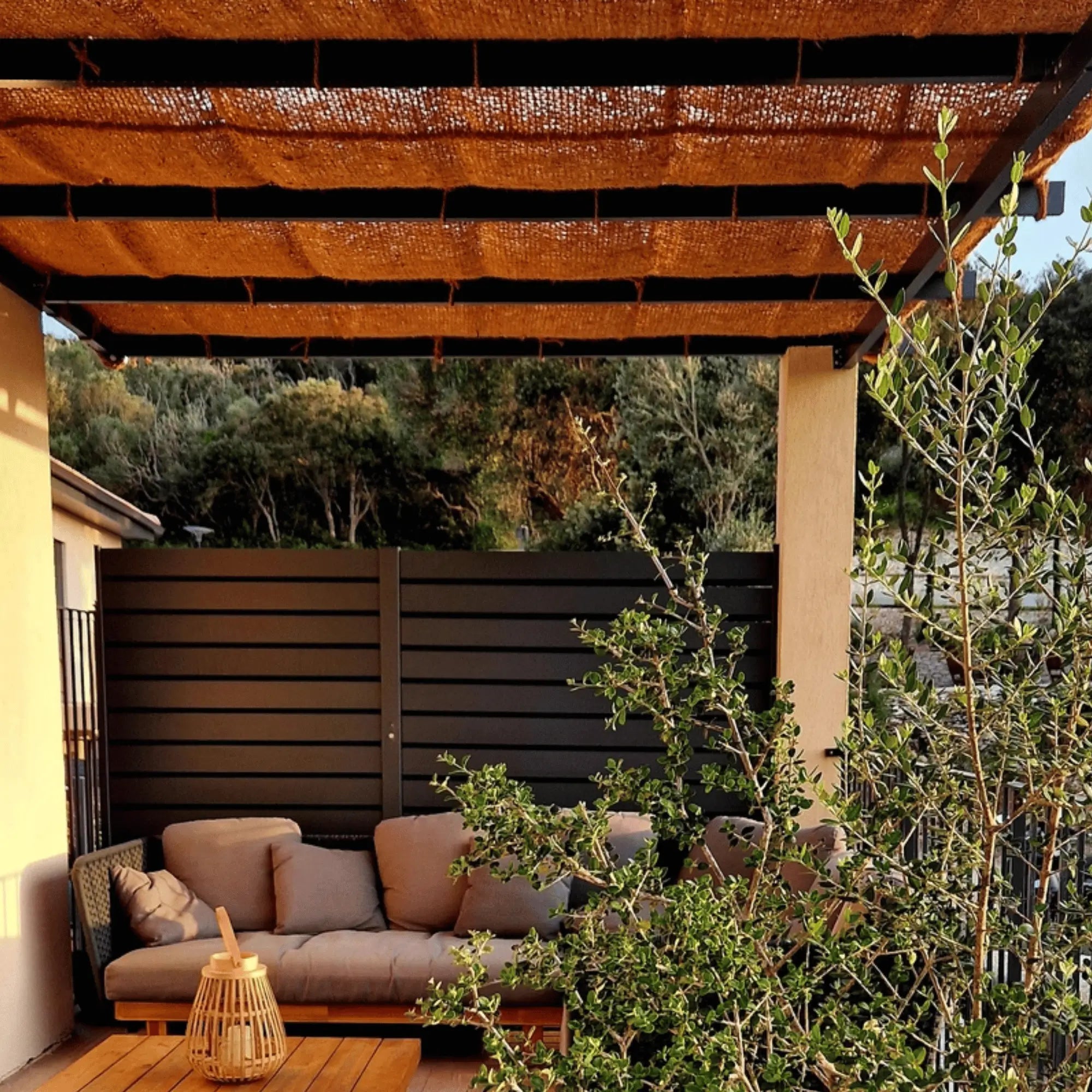 Coconut fiber camouflage net