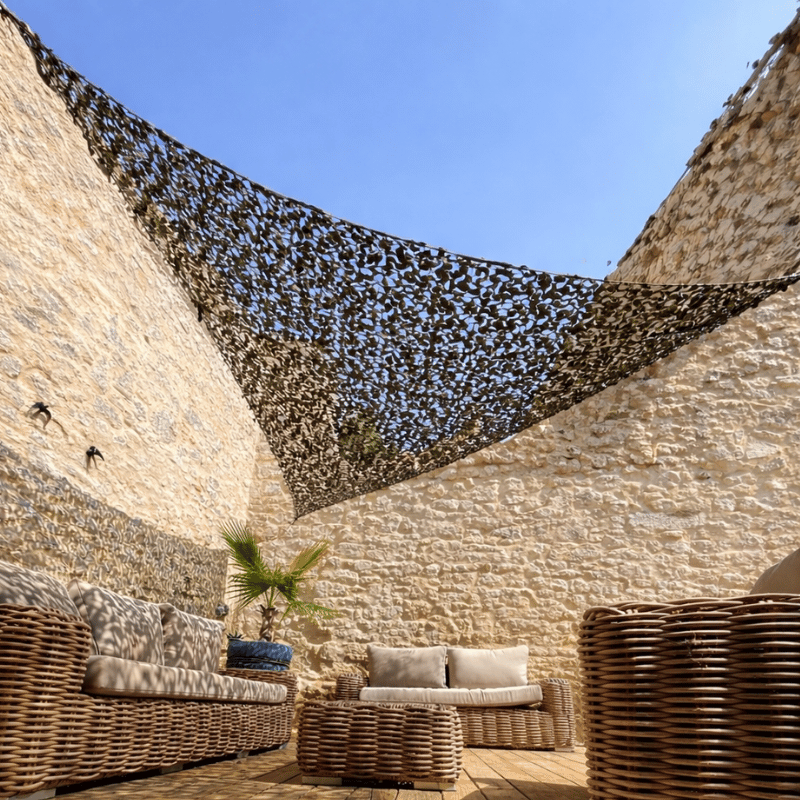 Military triangular camouflage net