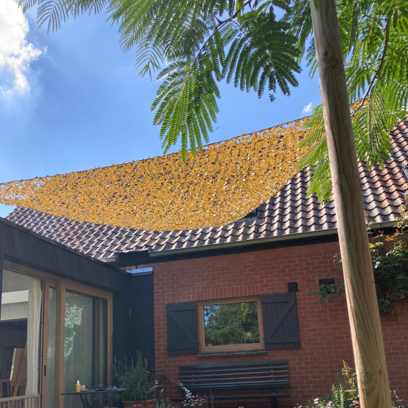 Triangular sand camouflage net