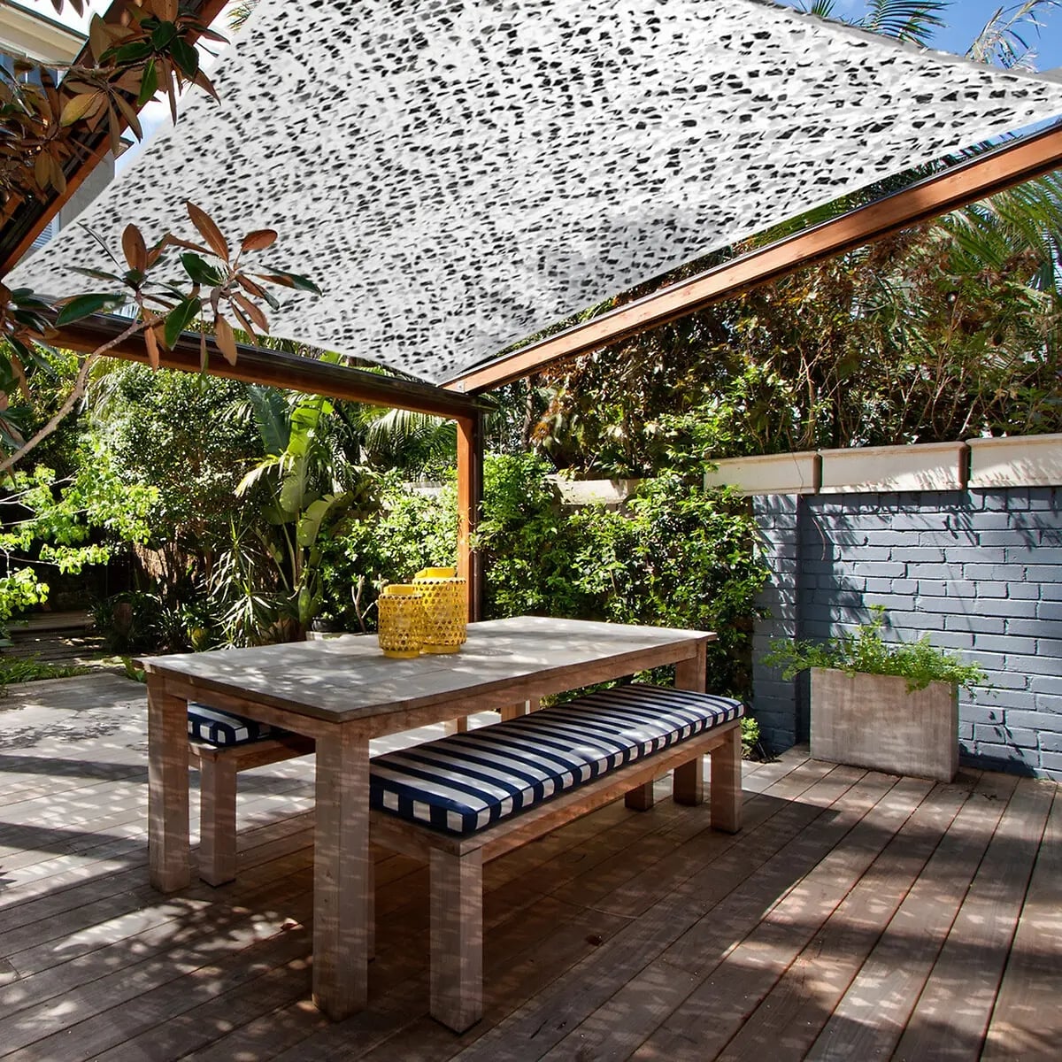 camouflage net white