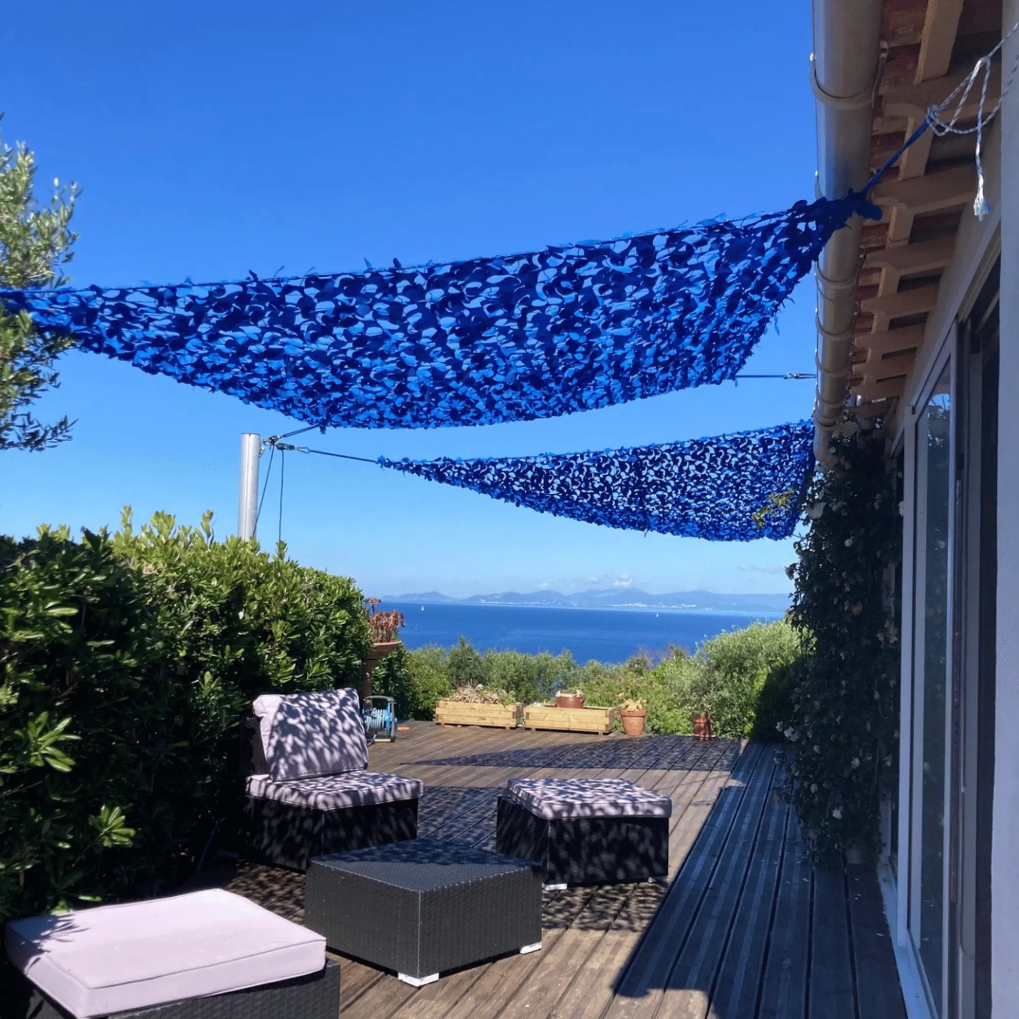 Blue reinforced camouflage net