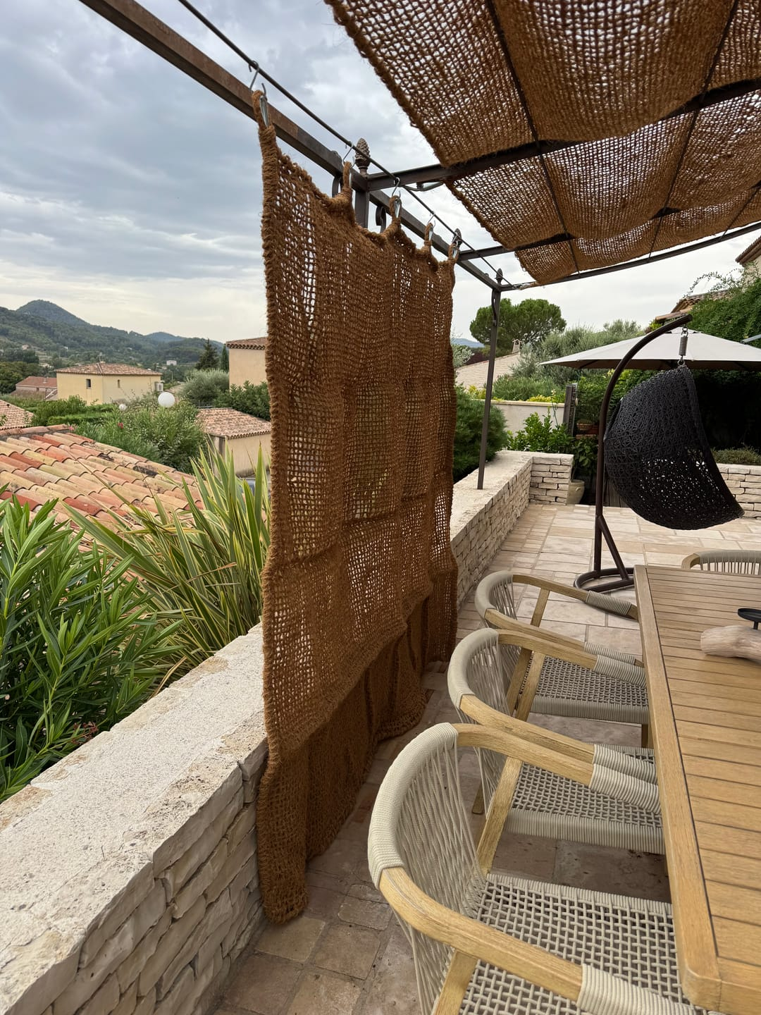 Coconut fiber curtain 