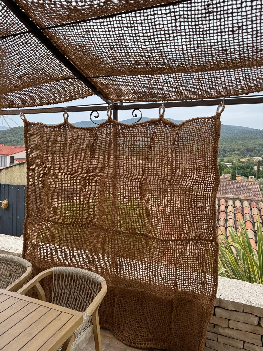 Coconut fiber curtain 